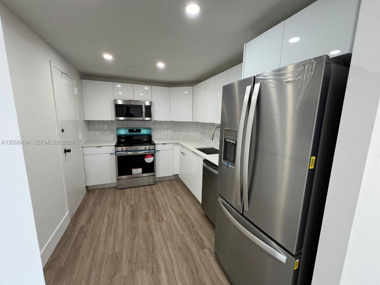 500 Bayview Dr , Unit 1120, Sunny Isles Beach, FL 33160 Photo