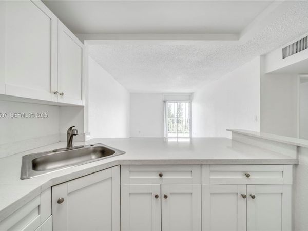 801 NW 47th Ave , Unit 515W, Miami, FL 33126