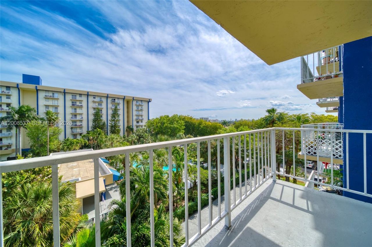 801 NW 47th Ave, Unit 515W, Miami, FL 33126 Photo