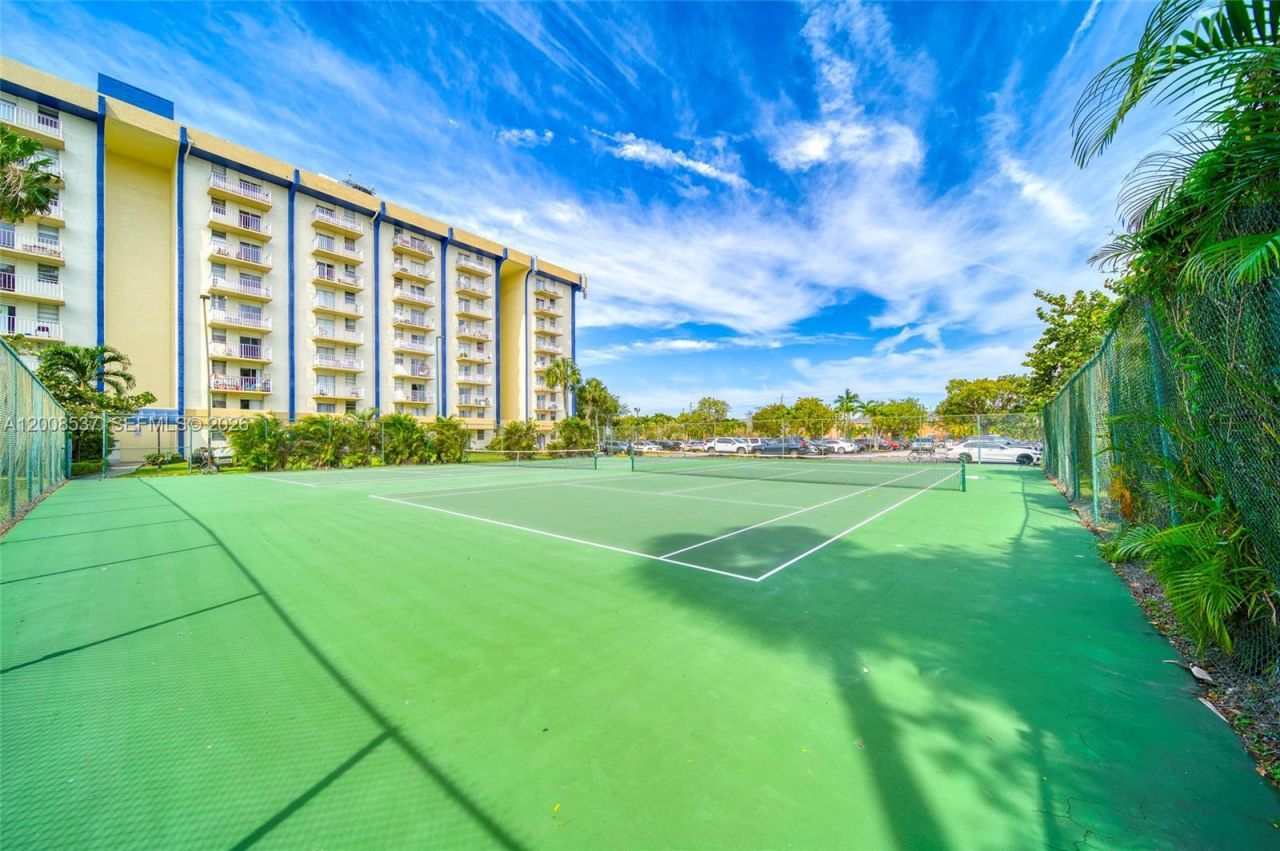 801 NW 47th Ave, Unit 515W, Miami, FL 33126 Photo