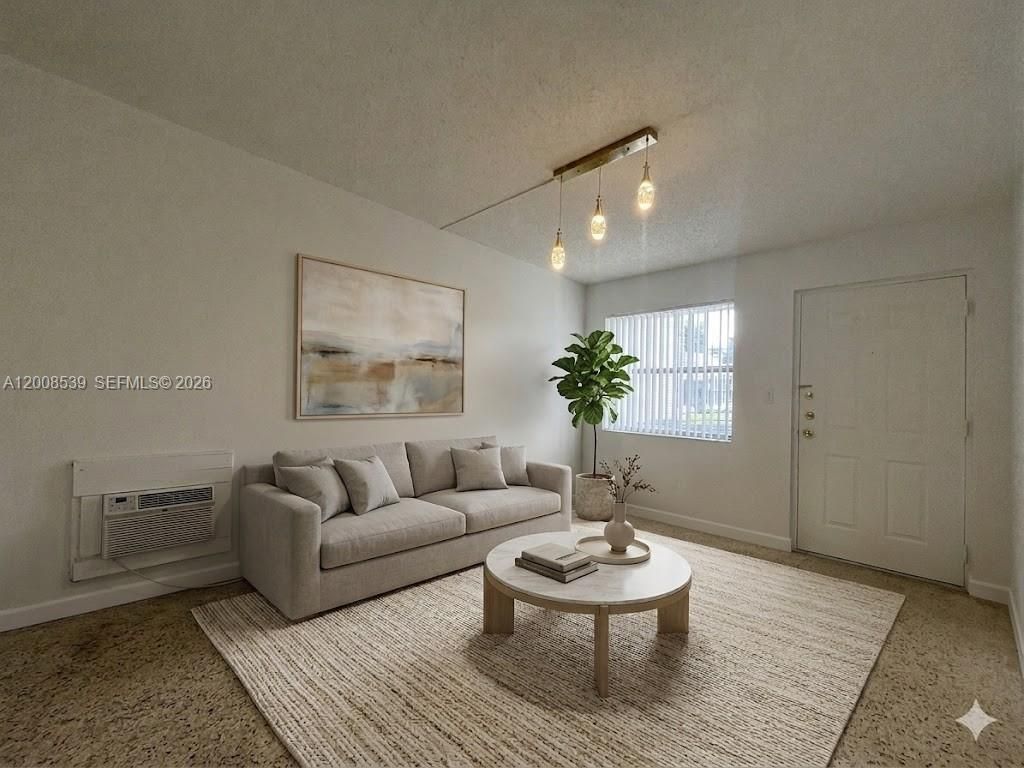 142 SW 18th Ave, Unit 20, Miami, FL 33135 Photo
