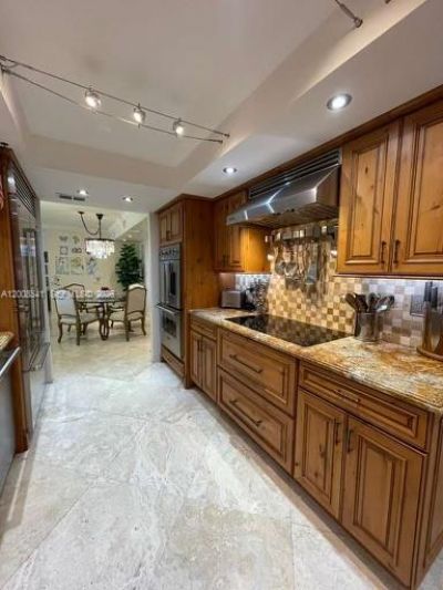 1121 Crandon Blvd, Unit D903, Key Biscayne, FL 33149 Photo