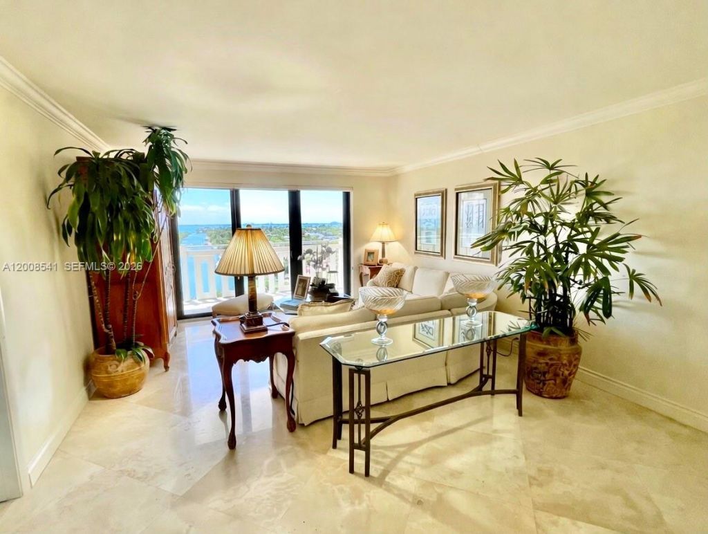 1121 Crandon Blvd, Unit D903, Key Biscayne, FL 33149 Photo