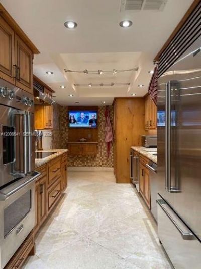 1121 Crandon Blvd, Unit D903, Key Biscayne, FL 33149 Photo