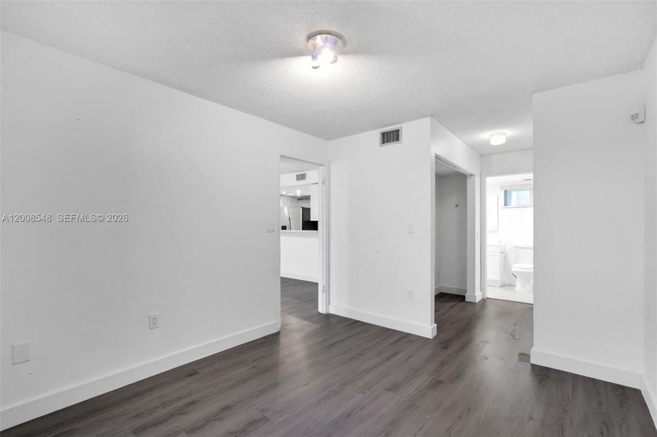 269 NW 7th St, Unit 121, Miami, FL 33136 Photo