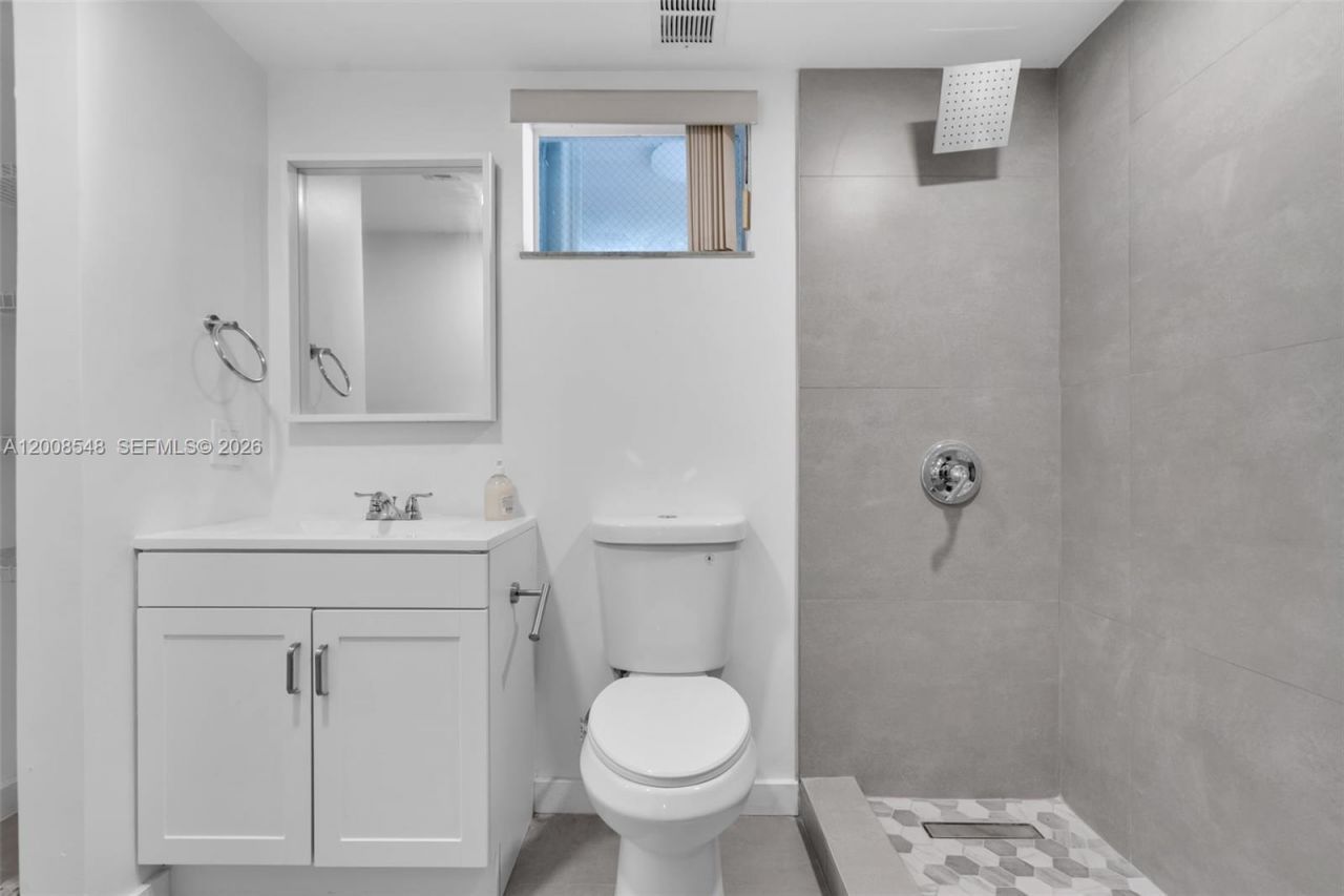 269 NW 7th St, Unit 121, Miami, FL 33136 Photo
