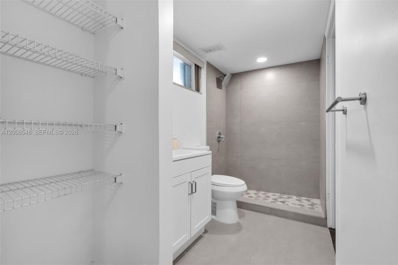 269 NW 7th St, Unit 121, Miami, FL 33136 Photo