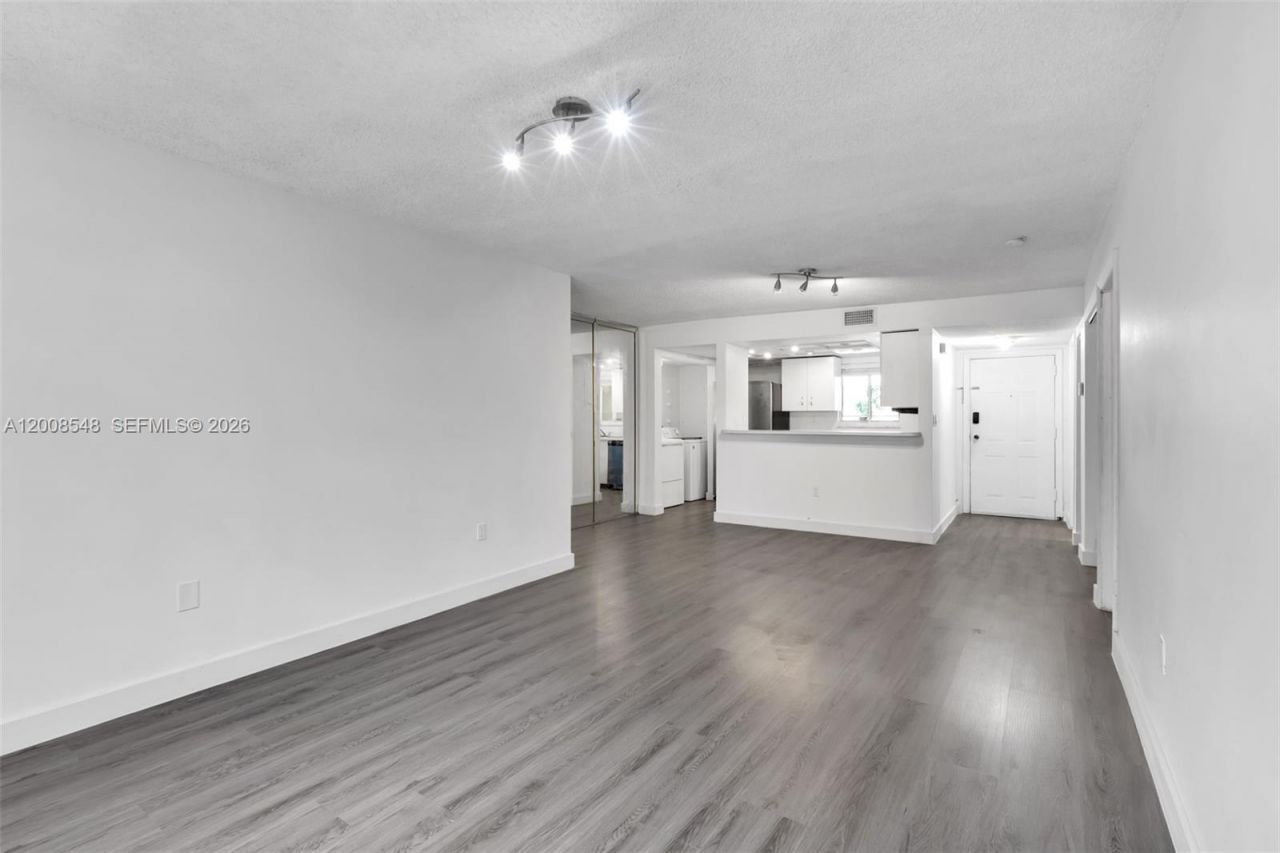 269 NW 7th St, Unit 121, Miami, FL 33136 Photo
