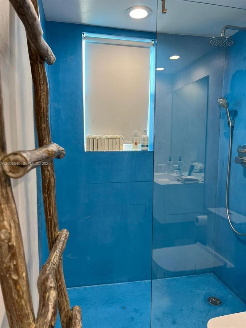 227 Michigan Ave , Unit 502, Miami Beach, FL 33139 Photo