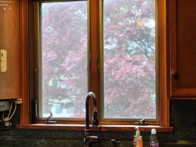 285 Southwest Street, Bellevue, OH 44811 Photo 5