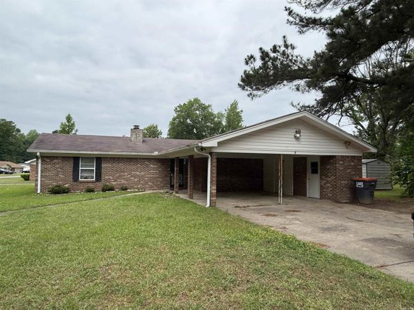 3 Mockingbird , Pine Bluff, AR 71603