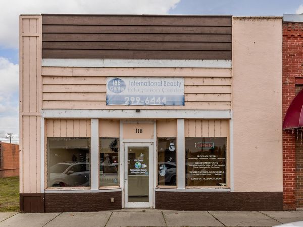 118 E LAKE St, Medical Lake, WA 99022