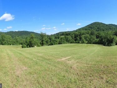 BEN VENUE ROAD , FLINT HILL, VA 22627