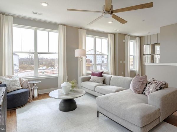 170 LEONA STEWART BLVD , PENNINGTON, NJ 08534