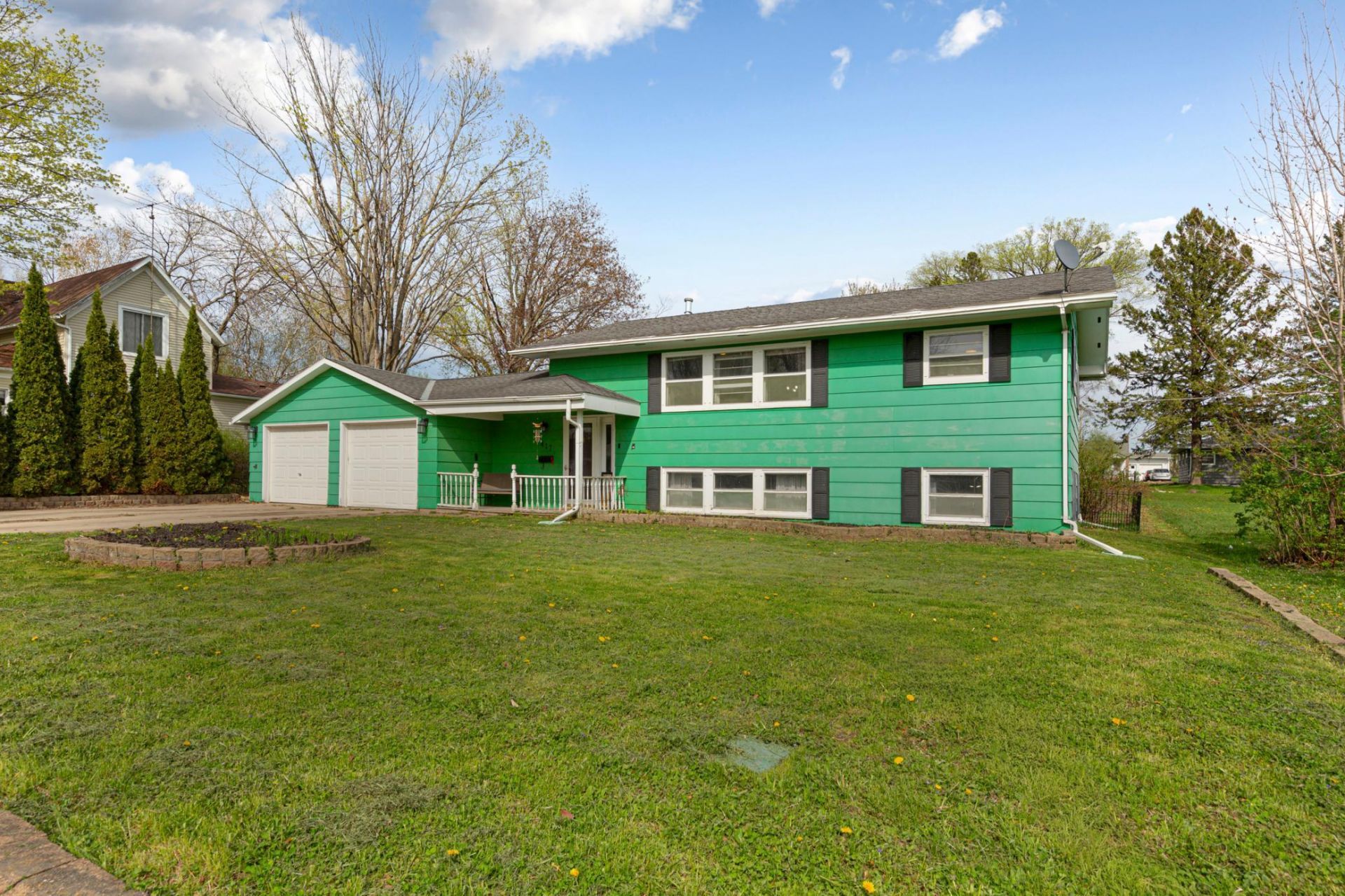 417 Warner Avenue , Spring Valley, MN 55975