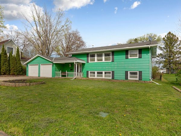 417 Warner Avenue , Spring Valley, MN 55975