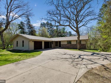 5904 325th Street, Cannon Falls, MN 55009