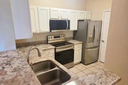 1600 Long Grove Drive photo 4