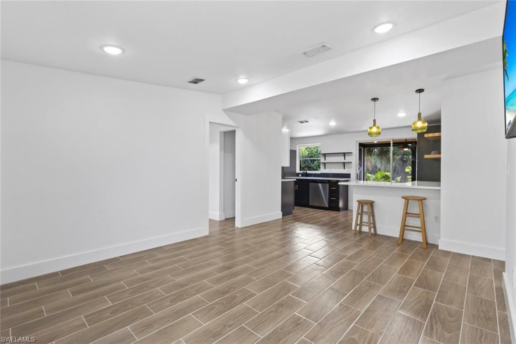1363 Barbizon Ln, Naples, FL 34104 Photo