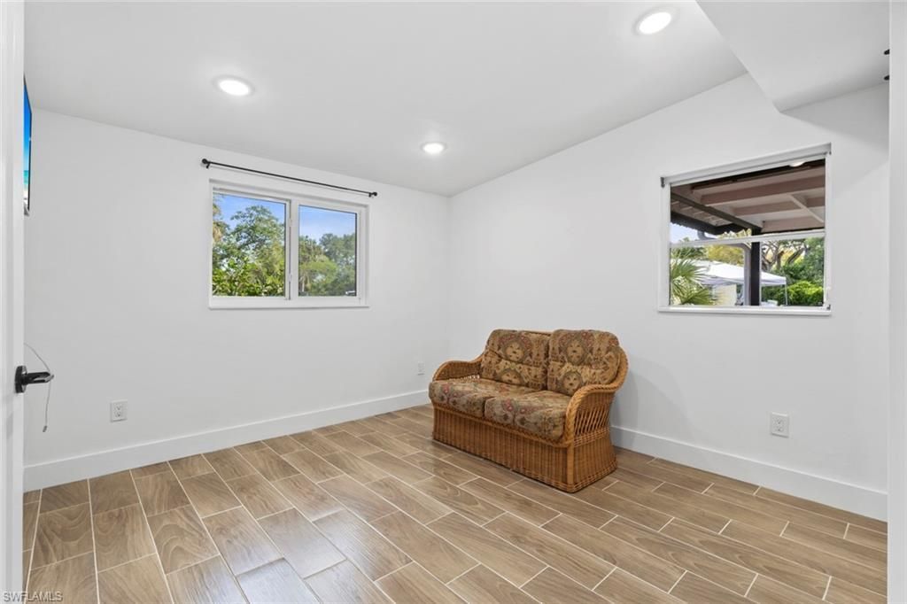 1363 Barbizon Ln, Naples, FL 34104 Photo