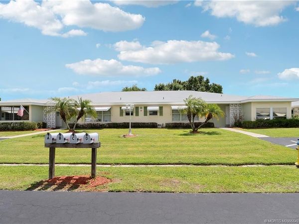 112 Lakes End Drive, Unit C, Fort Pierce, FL 34982