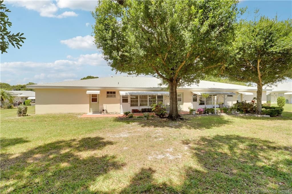 112 Lakes End Drive, Unit C, Fort Pierce, FL 34982 Photo