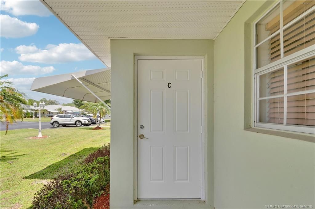 112 Lakes End Drive, Unit C, Fort Pierce, FL 34982 Photo