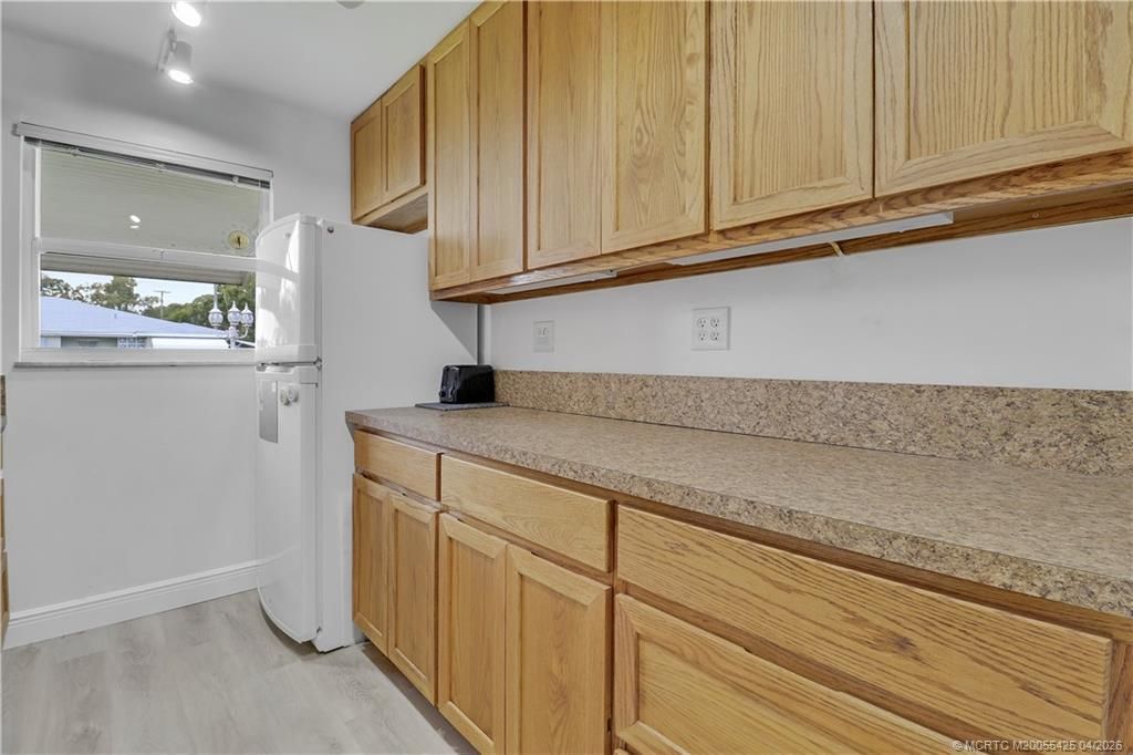 112 Lakes End Drive, Unit C, Fort Pierce, FL 34982 Photo