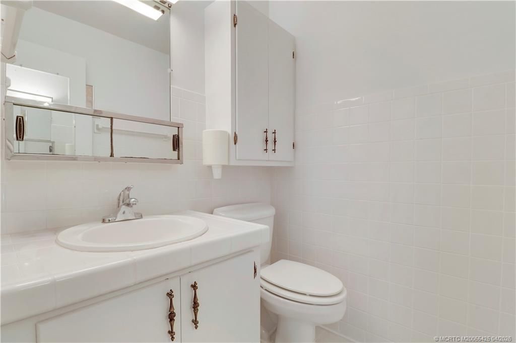 112 Lakes End Drive, Unit C, Fort Pierce, FL 34982 Photo
