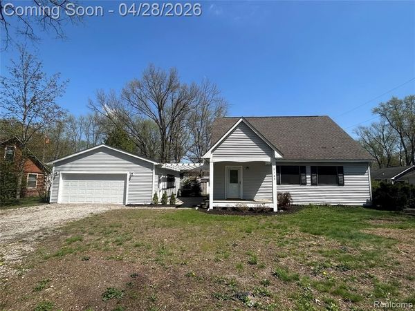 3165 Chenoa Street, Commerce Twp, MI 48382