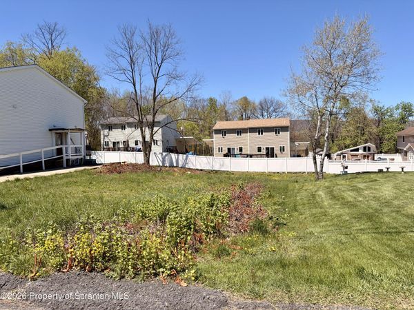 3902 Wylam Avenue , Moosic, PA 18507