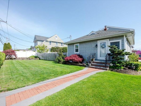 35 Healy Avenue , Inwood, NY 11096