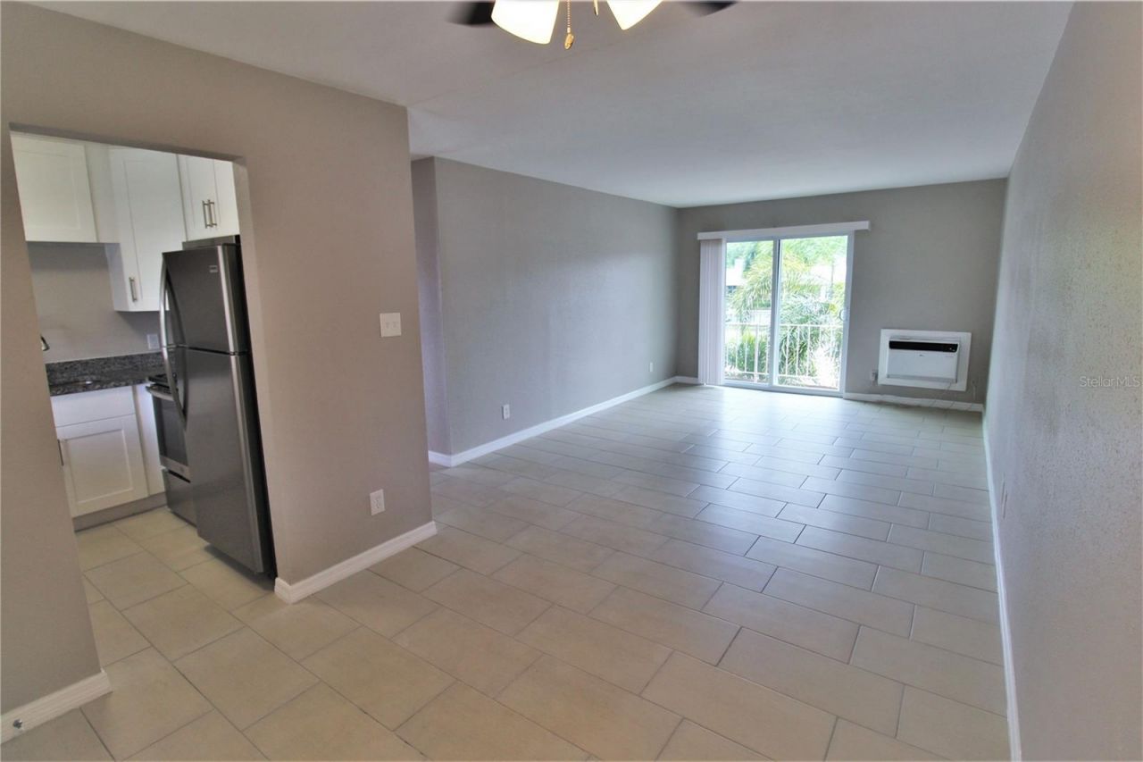 3001 Bee Ridge Road , Unit 201, Sarasota, FL 34239 Photo