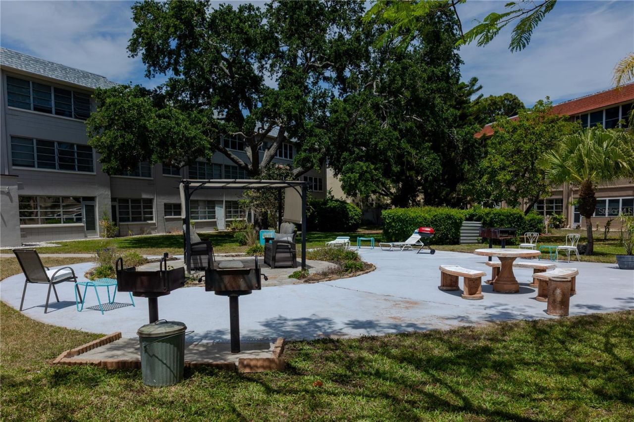 6645 1st Avenue N, Unit 103, Saint Petersburg, FL 33710 Photo