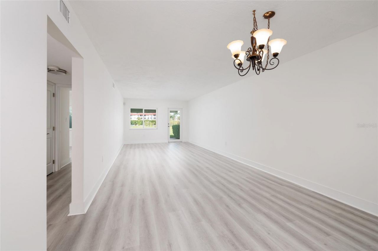 4550 Overlook Drive Ne, Unit 154, Saint Petersburg, FL 33703 Photo