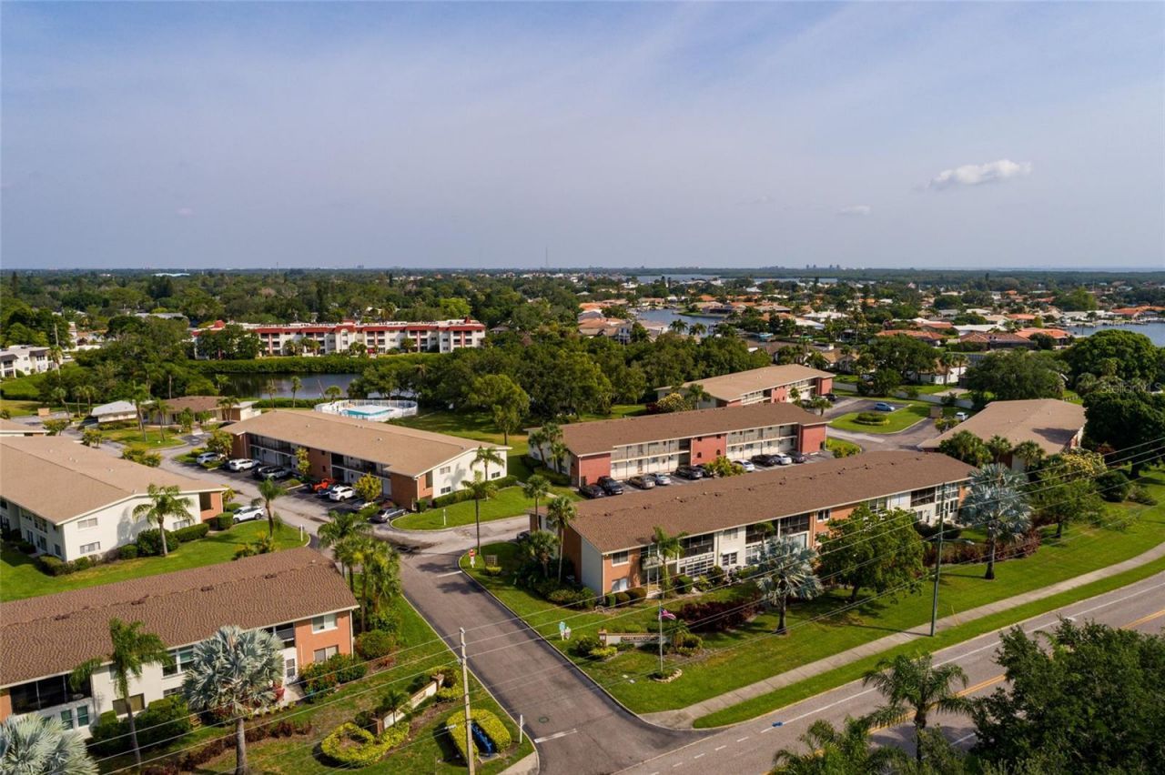 4550 Overlook Drive Ne, Unit 154, Saint Petersburg, FL 33703 Photo