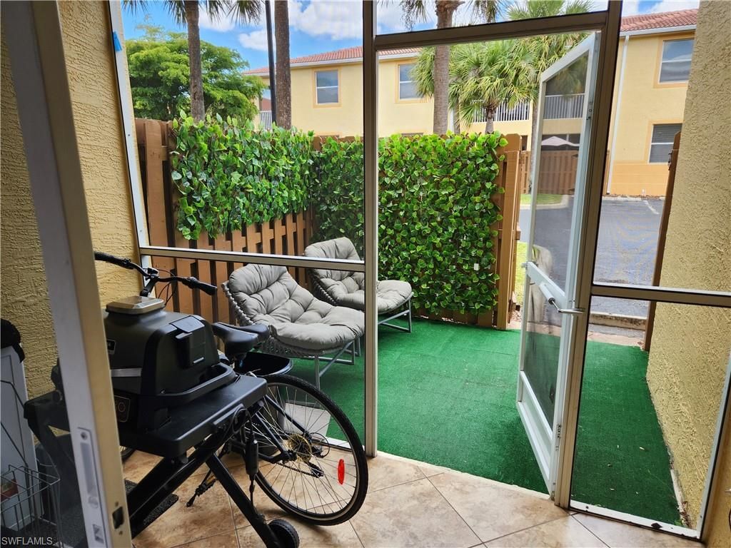 4293 Bellasol Cir, Unit 2513, Fort Myers, FL 33916 Photo