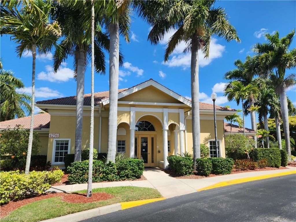 4293 Bellasol Cir, Unit 2513, Fort Myers, FL 33916 Photo