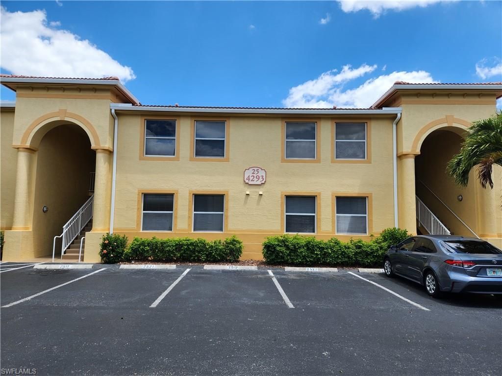 4293 Bellasol Cir, Unit 2513, Fort Myers, FL 33916 Photo