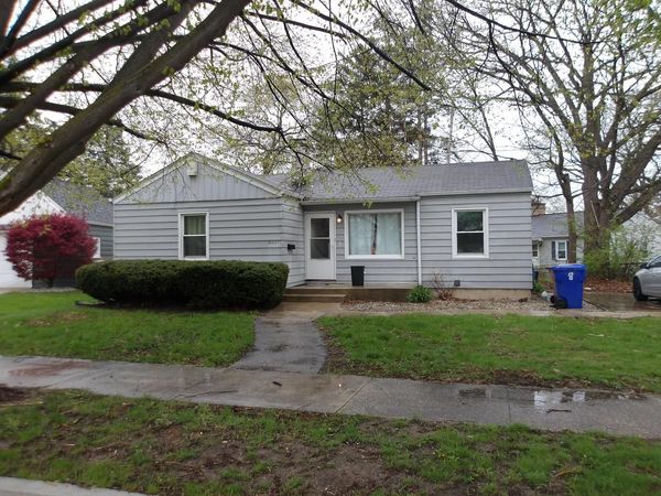 6227 44th AVENUE, Kenosha, WI 53142