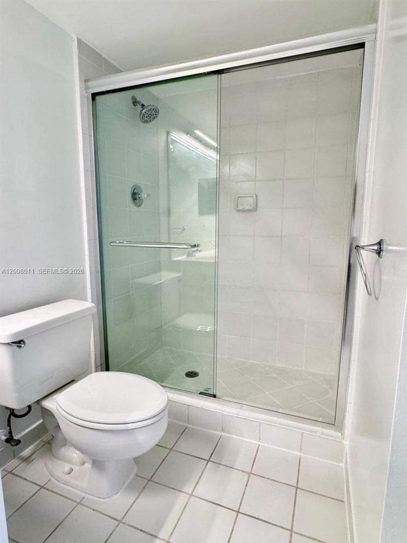 3300 NE 191st St, Unit 516, Aventura, FL 33180 Photo