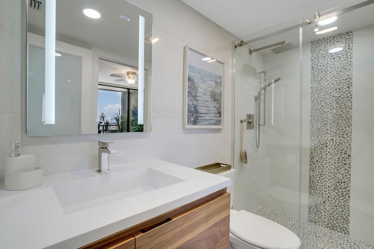 3560 S Ocean Boulevard, Unit Ph4, South Palm Beach, FL 33480 Photo