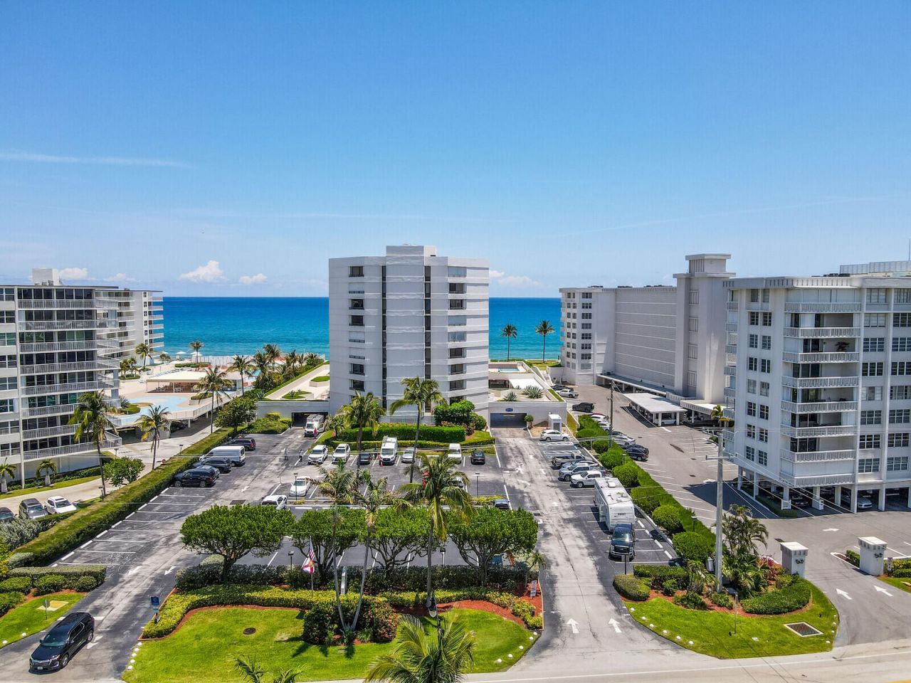 3560 S Ocean Boulevard, Unit Ph4, South Palm Beach, FL 33480 Photo
