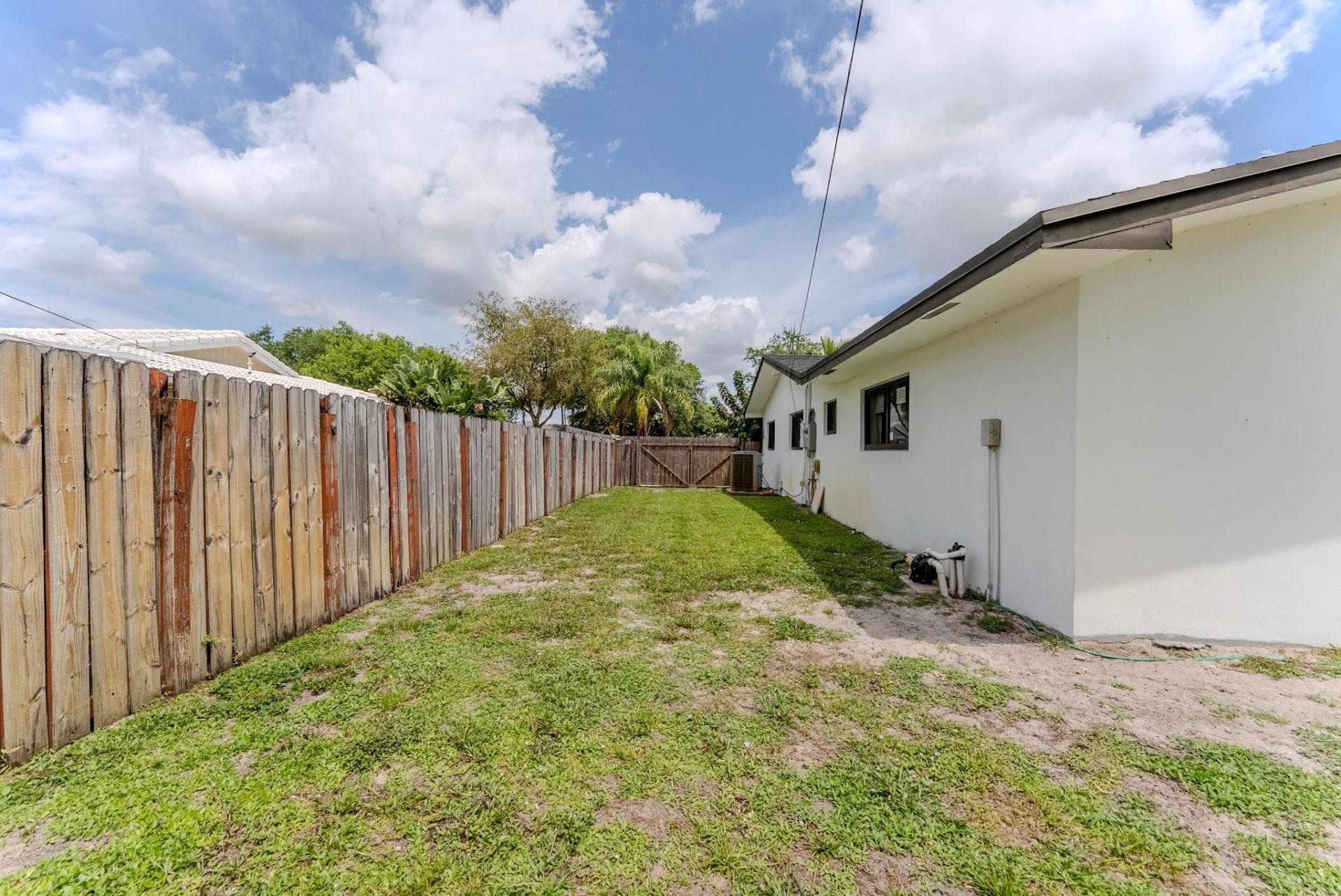 7520 NW 8th Court, Plantation, FL 33317 Photo