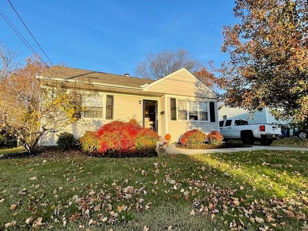 21 OVERBROOK AVENUE, MAPLE SHADE, NJ 08052