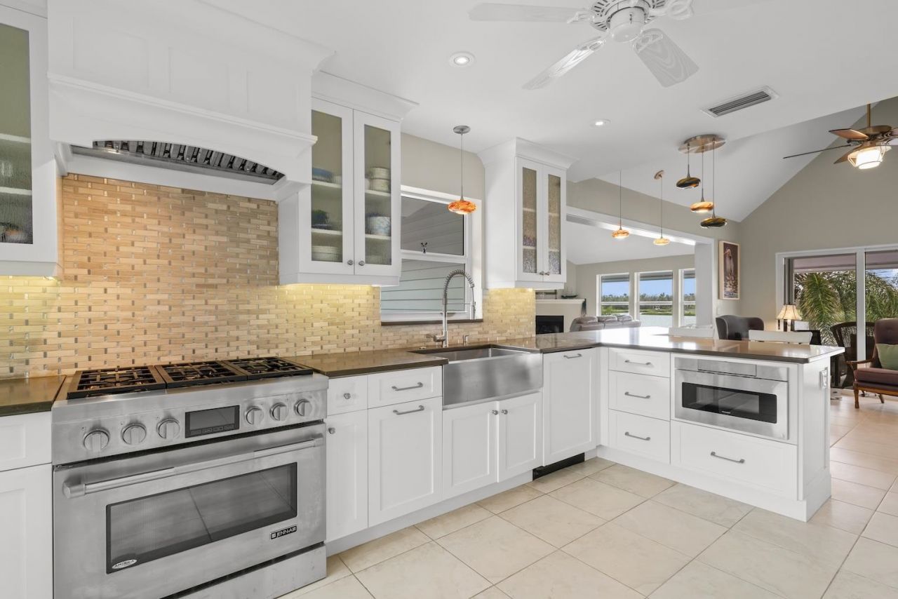 1406 Sanderling Cir, Sanibel, FL 33957 Photo