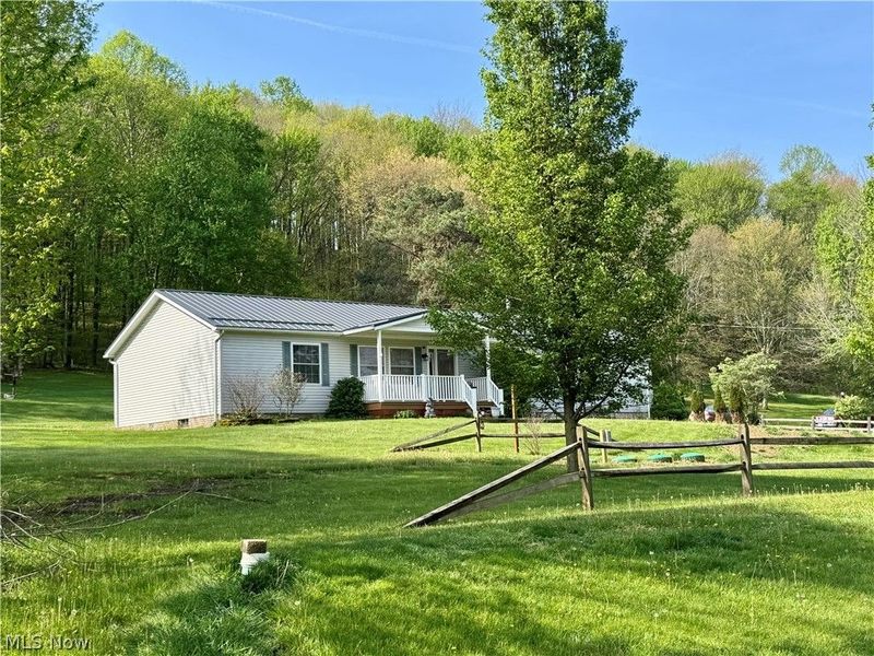 1816 Mud Run Road SE, New Philadelphia, OH 44663 Photo 4