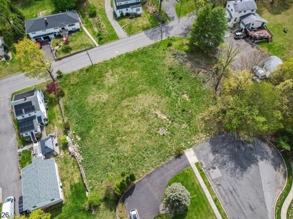 84 Roosevelt Ave, North Haledon, NJ 07508