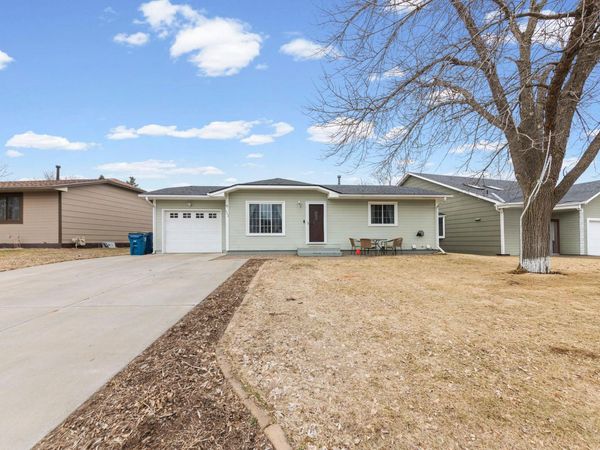 543 Jefferson Lane NW, Elk River, MN 55330