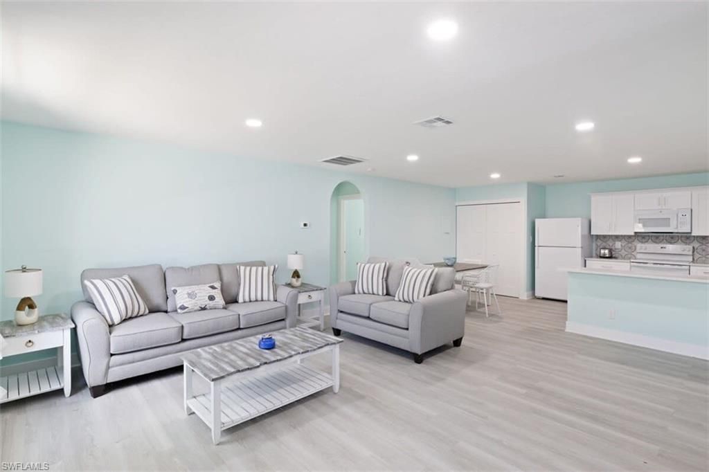 27870-27872 Vermont St, Bonita Springs, FL 34135 Photo